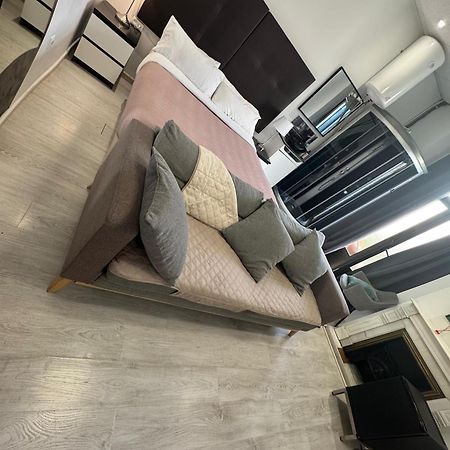 Opera Lux Hotel Мадрид Екстериор снимка